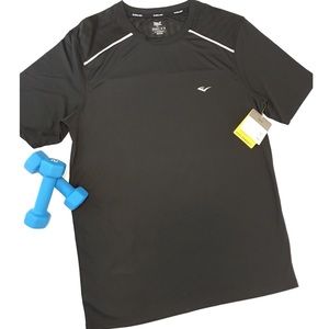 Medium Everlast exercise t shirt